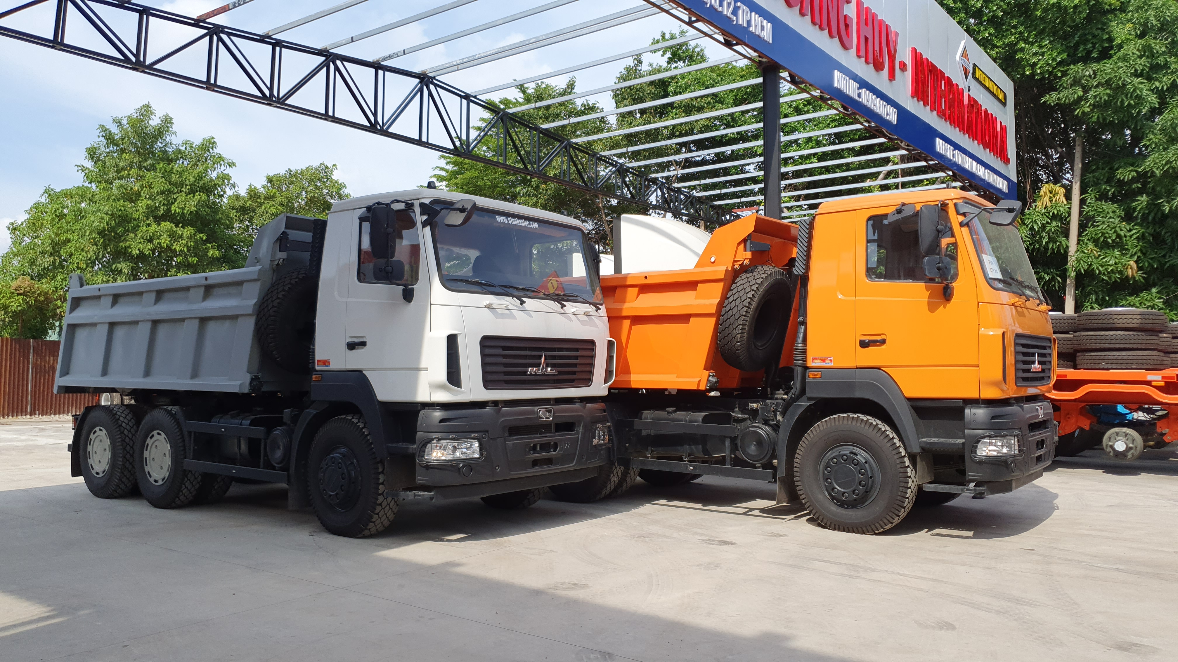 Xe Ben 6x4 (Cầu dầu) MAZ 6501B3